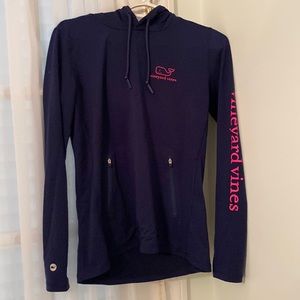 Vineyard vines athletic pullover